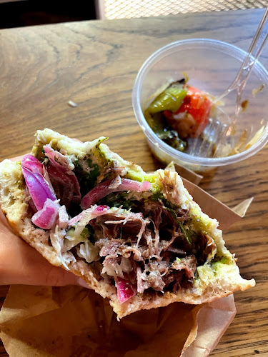 טנדור - הסעדה