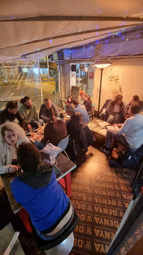 בר-רגל - הסעדה