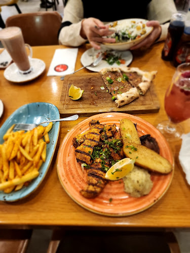 Comentarii opinii despre Buca Burger & Cafe