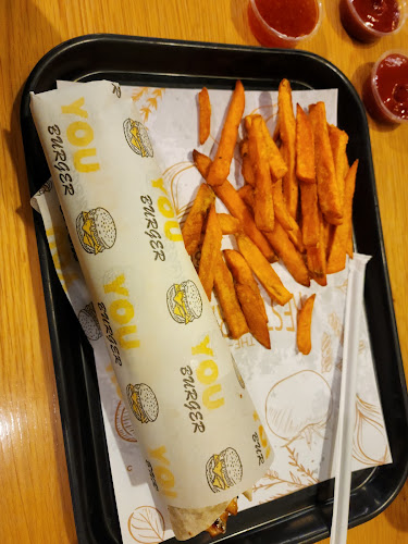 You Burger Jerusalem - הסעדה