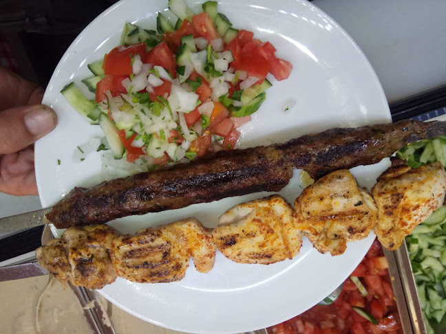 מסעדת חיים יפרח ובניו - הסעדה