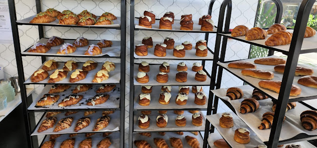 קרמרי דה ל'אקלר גבעת שמואל - הסעדה