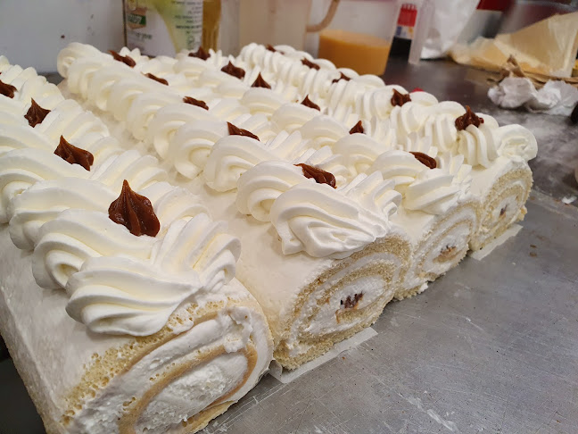 קונדיטורית המעדן - הסעדה