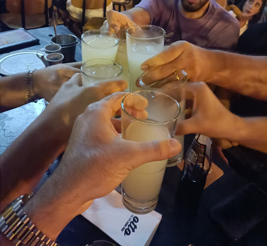 אוטו - הסעדה