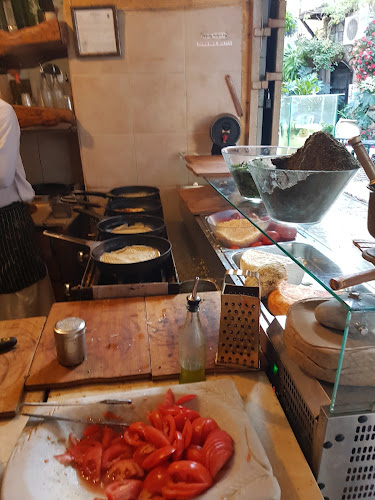 Lahuhe original - Yemenite food bar - הסעדה