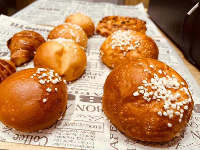 Opinii despre אדל - קונדטוריה, מאפה וקפה în נתניה - הסעדה