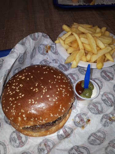 האקדמיה לנקניק - פתח תקווה