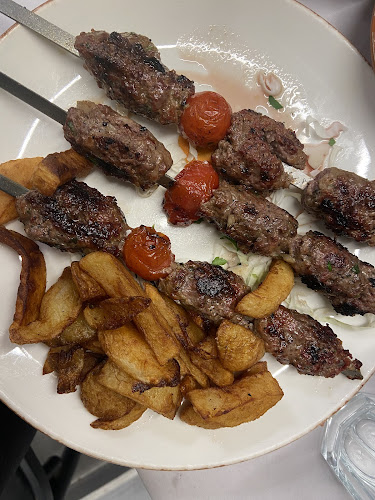 חאלד עדוי - הסעדה