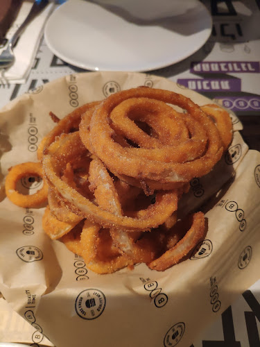 קניון רננים, רעננה