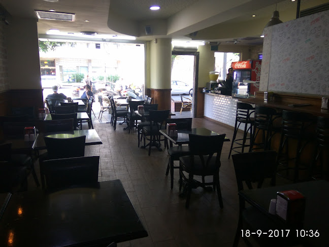 Opinii despre השניצליה în תל אביב-יפו - הסעדה