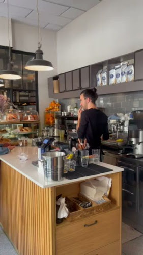 בצלאל 8, ירושלים