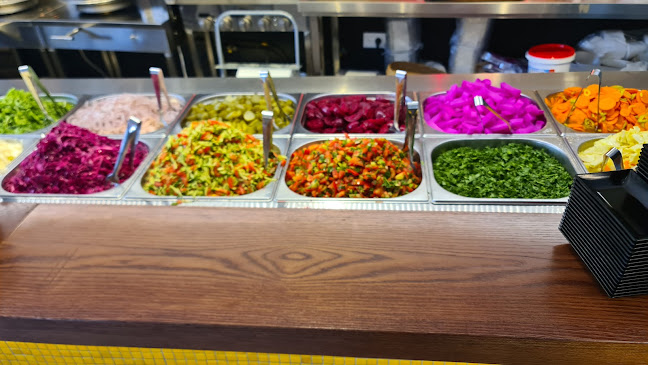 שווארמה אלמדינה - הסעדה