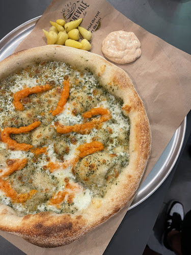 פיצה קרנבלה pizza carnevale - חולון