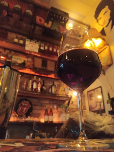 Opinii despre ג'אנגו בר *50% הנחה * א-ה 18-20:30 HAPPY HOURS în גבעתיים - הסעדה