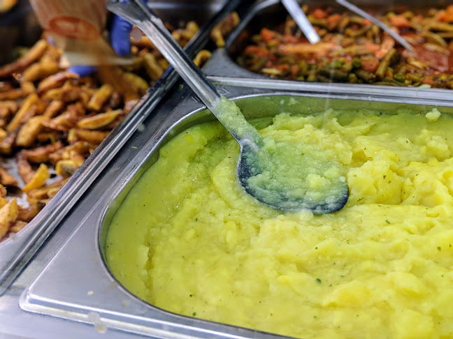 מסעדת צור - הסעדה