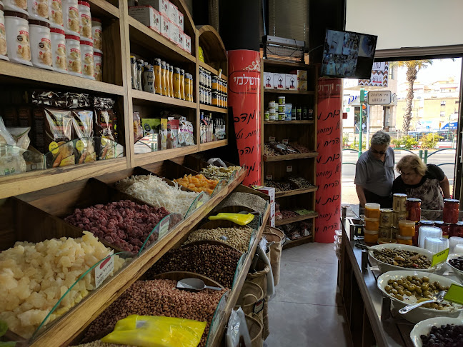 כיפה אדומה - הסעדה