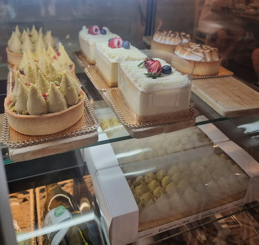 הצרפתיה הקטנה - הסעדה