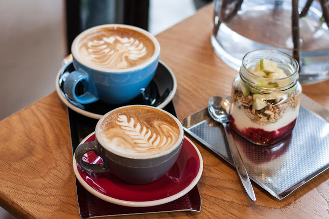 Opinii despre קפה נחת în תל אביב-יפו - הסעדה