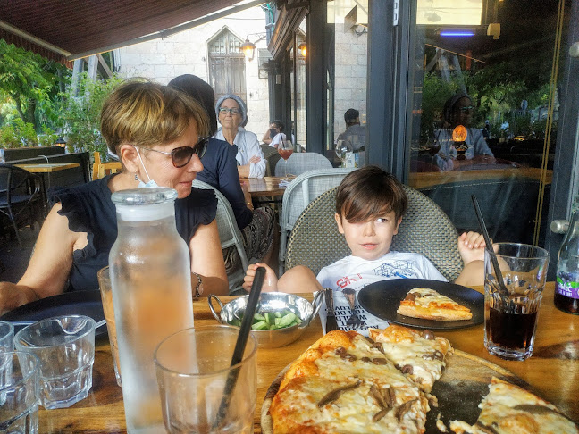 פומפידו - ירושלים