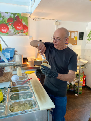 Opinii despre פלאפל התחנה în תל אביב-יפו - הסעדה