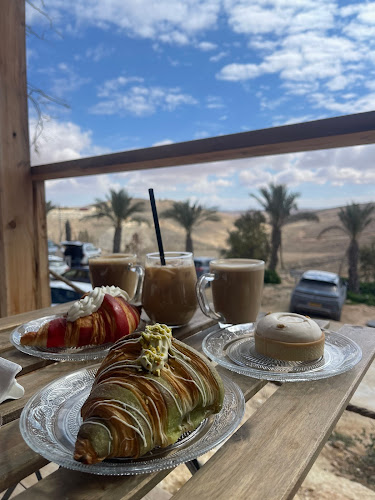 פולה - קפה.לב.מדבר - הסעדה