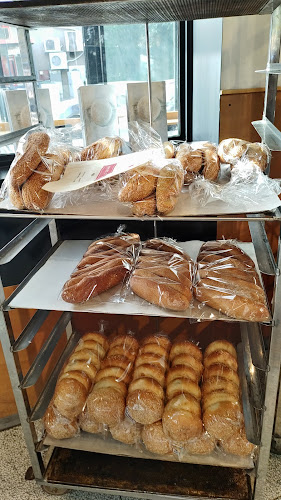 Opinii despre מאפיית לחמים - אבן גבירול în תל אביב-יפו - הסעדה