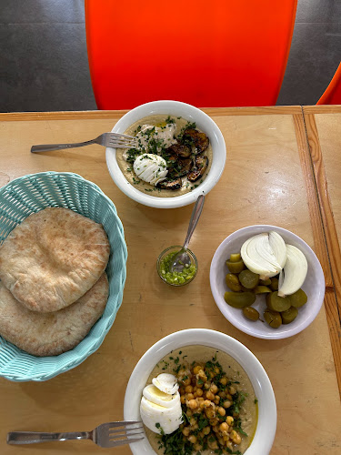 Opinii despre חומוס שיבת ציון în חיפה - הסעדה