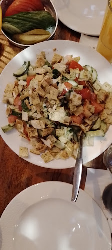 פטוש - הסעדה