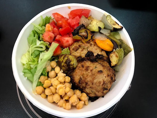 Jars and Bowls - הסעדה