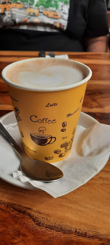 קפה לוגאנו - הסעדה