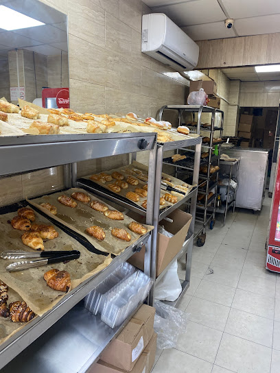 מאפיית לחמניותי