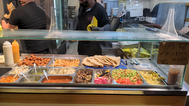 מעוז פלאפל ושווארמה - הסעדה