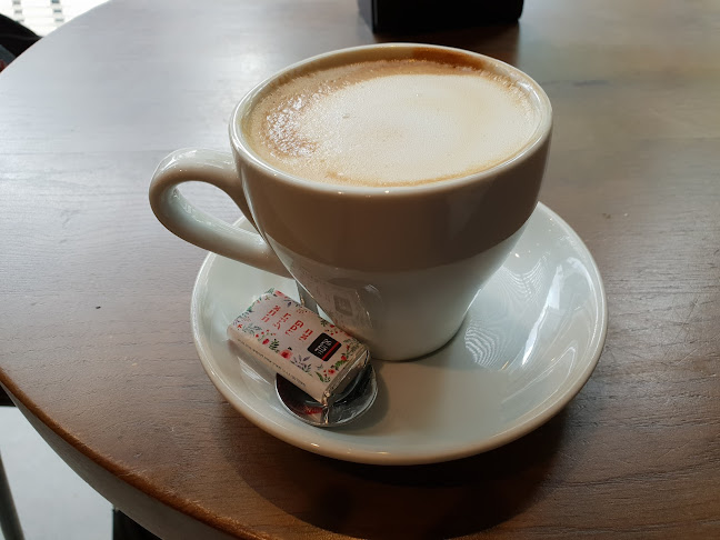 Opinii despre ארומה în תל אביב-יפו - הסעדה