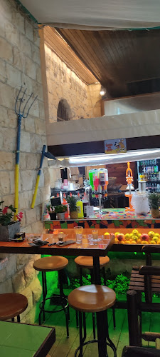 בר קפה אחוזת רוטשילד - חיפה