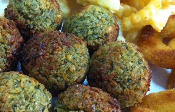 הפלאפל של שולה - הסעדה