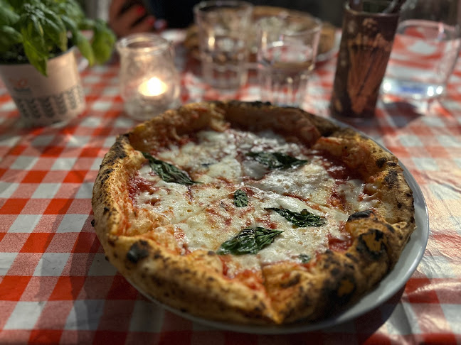 Pulcinella - הסעדה