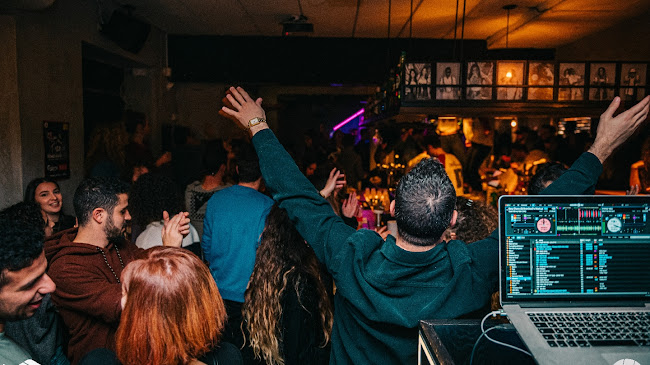 דיזי פרישדון - הסעדה