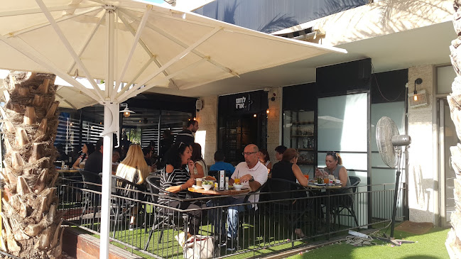 Opinii despre לחם ארז קרית ביאליק în קריית ביאליק - הסעדה