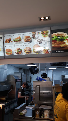 מקדונלד'ס - דימונה - פרץ סנטר (כשר) - הסעדה