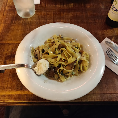 לה קוצ'ינה איטלקיה שכונתית - הסעדה