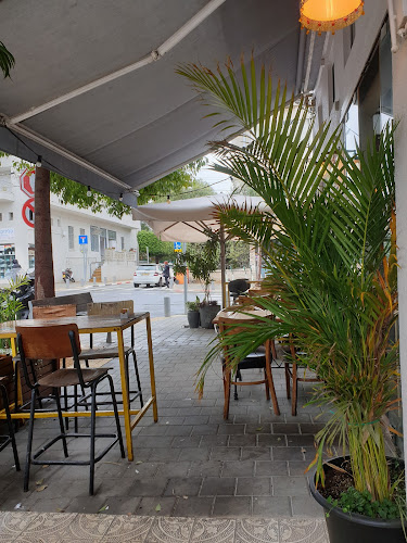 אוליב קורנר