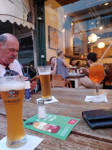 אגאדיר בורגר נחלת בינימין - הסעדה