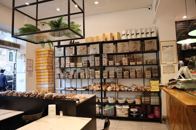 מגדנית בריזל - הסעדה