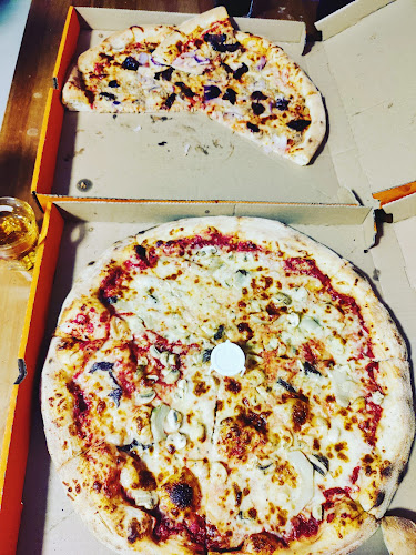 פרמזנו פיצה כפר יונה - הסעדה