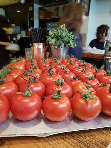 Opinii despre מסעדת צפון אברקסס של איל שני în תל אביב-יפו - הסעדה