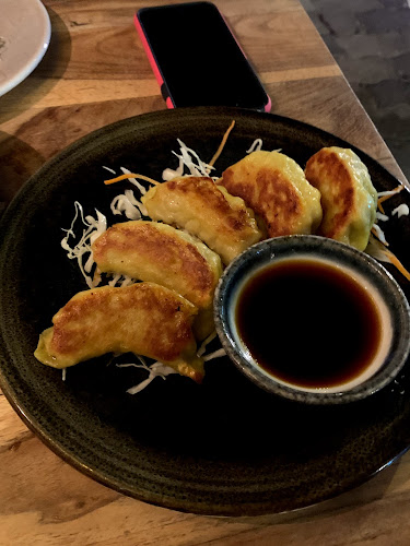 ניני האצ'י - תל אביב-יפו