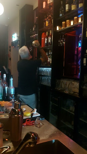 בר הקליניקה clinica bar - תל אביב-יפו