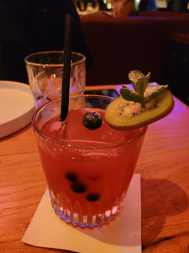 ספרה מסעדת שף - Sphera Kitchen & Bar - הסעדה