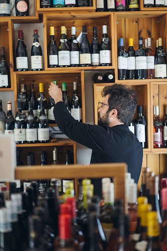 Opinii despre מנו וינו - חנות יין בגבעתיים în גבעתיים - הסעדה