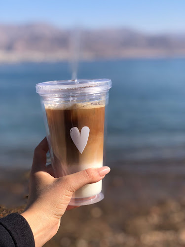 קניון מול הים - TATTI & ILANS